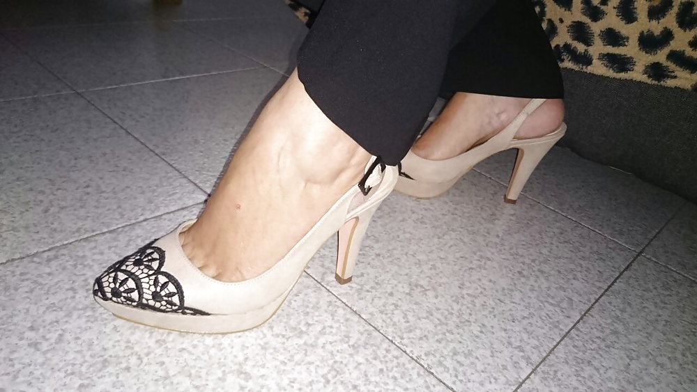 Shoes muy wife
 #38623927