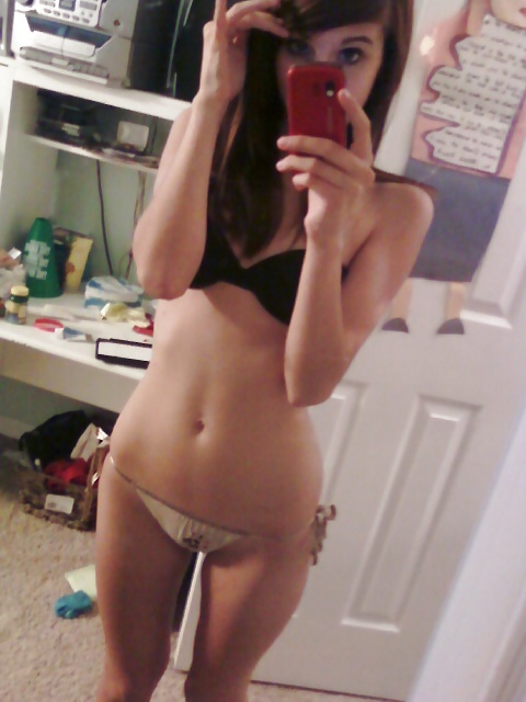 Adolescentes
 #27686011