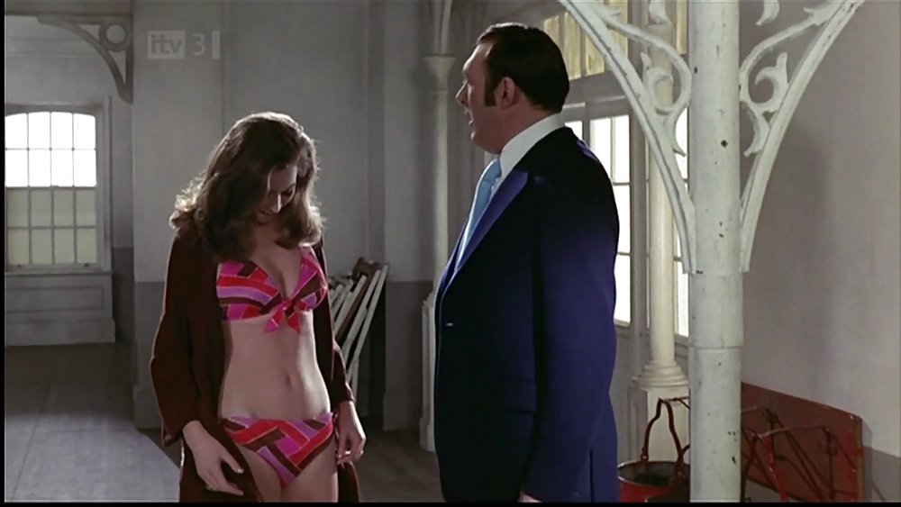 Valerie leon
 #30634650