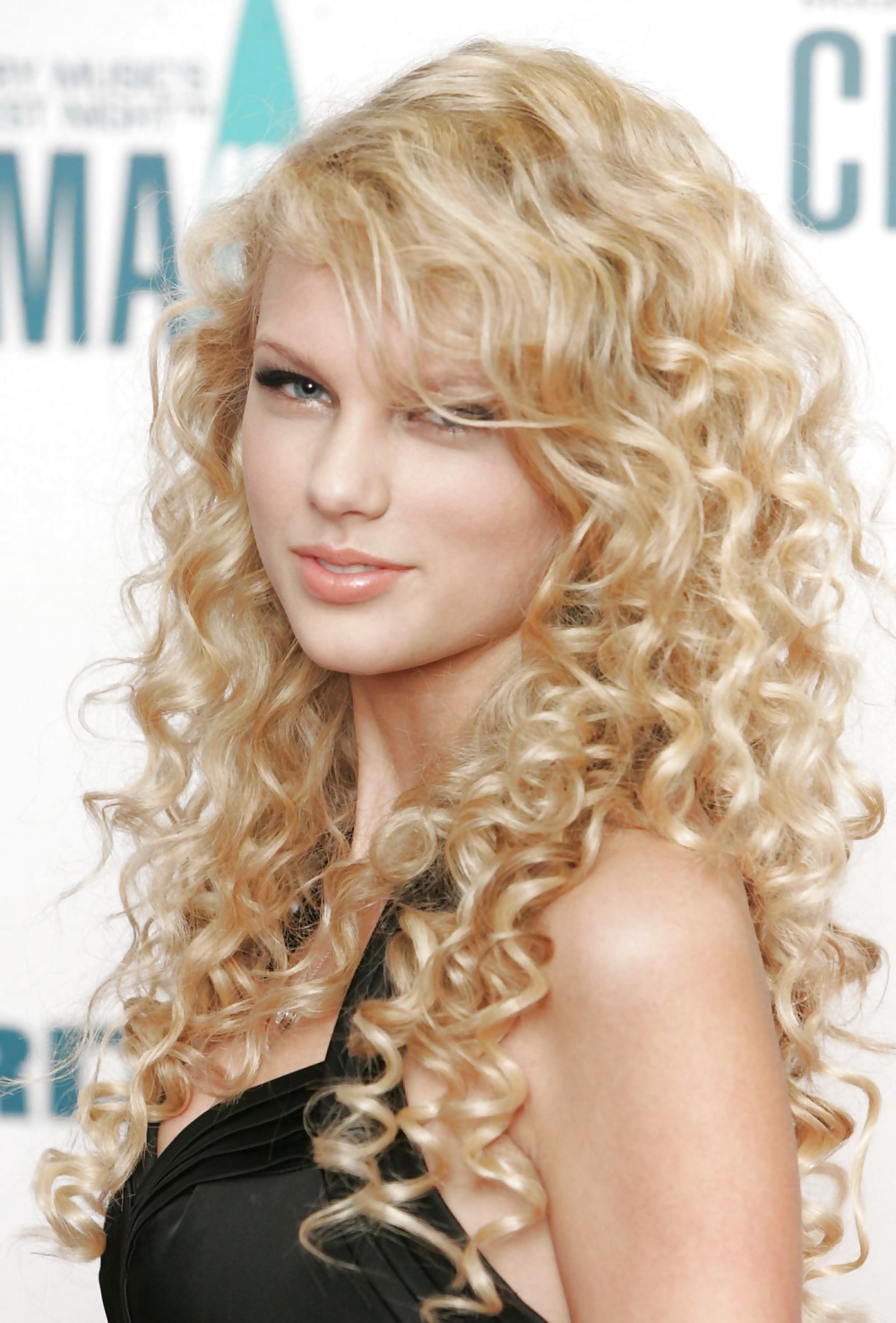 Taylor Swift #31299836