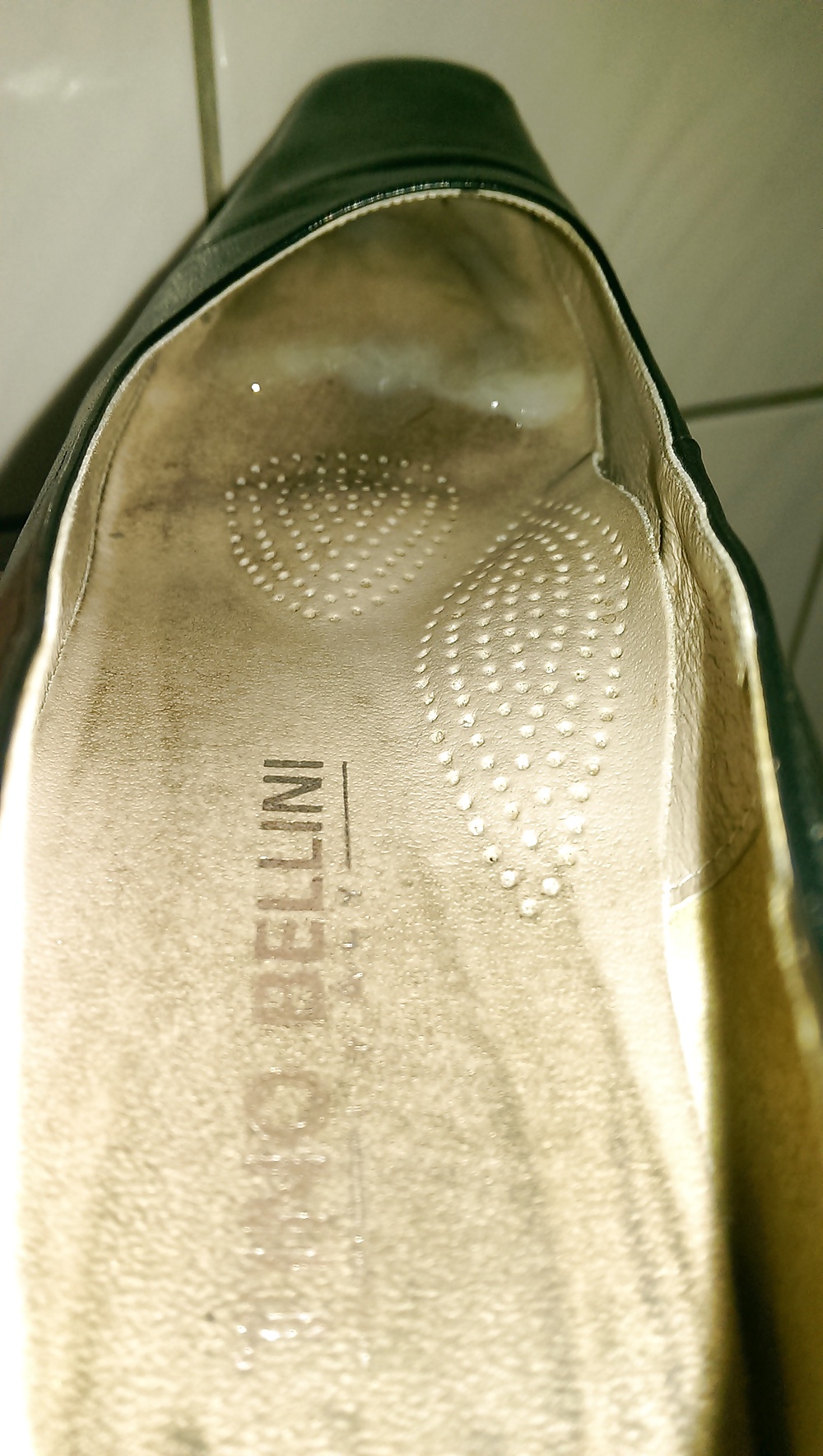 Borrowed supervisor's heel from office #40336777