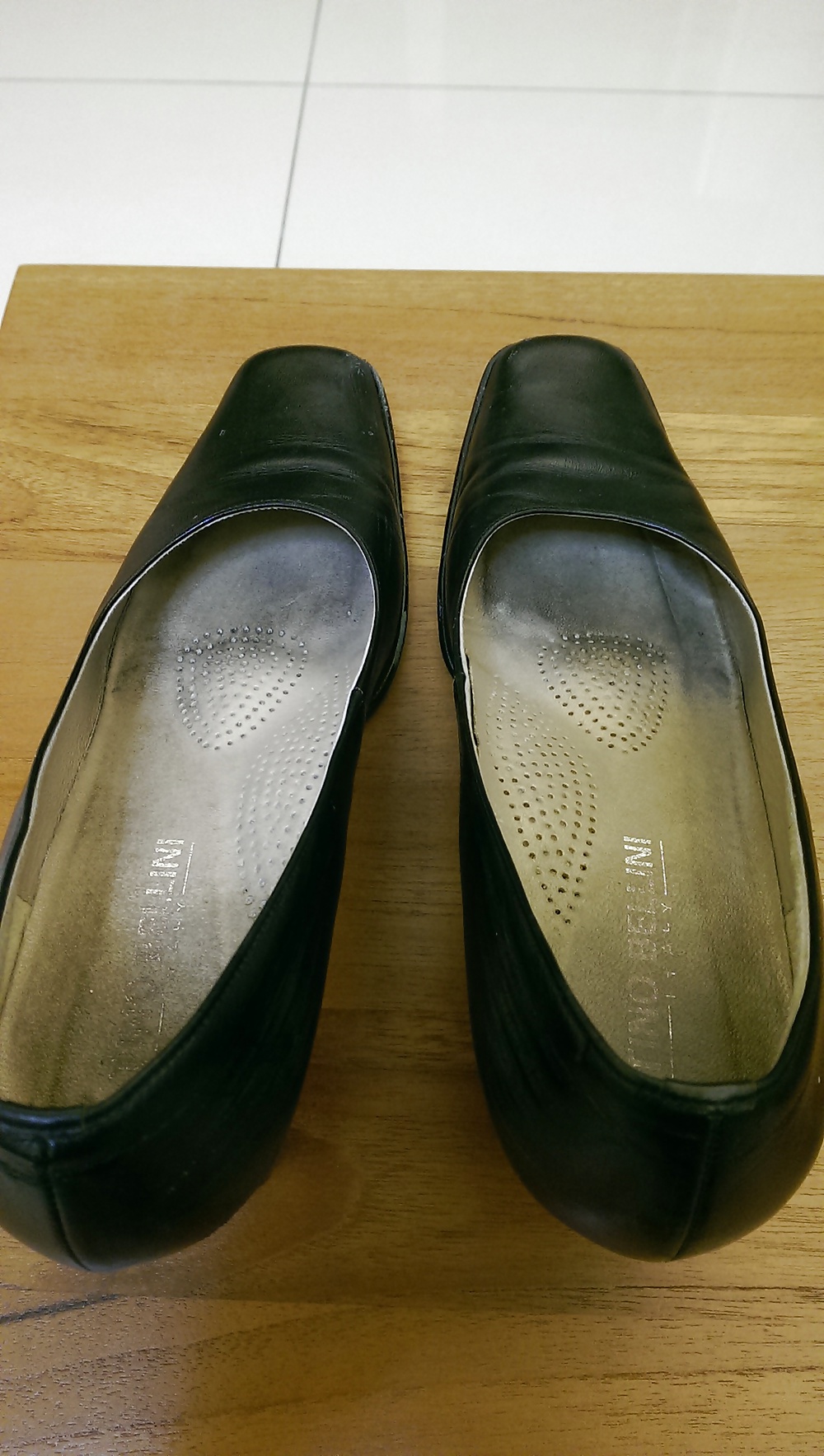 Borrowed supervisor's heel from office #40336819