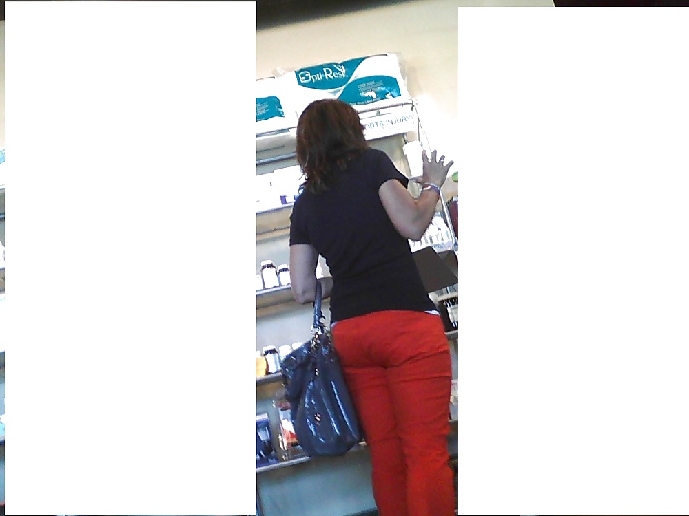 Candid - red pants at Dr. #34217186