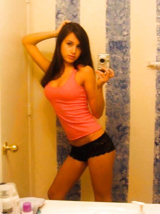 Hot girls taking pictures of themselves (NON-Porn) #28936315