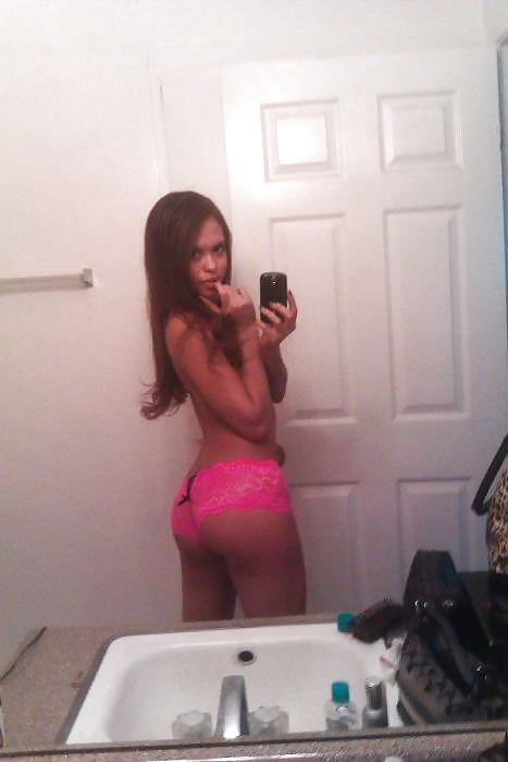 Hot girls taking pictures of themselves (NON-Porn) #28936466