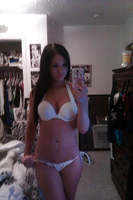 Hot girls taking pictures of themselves (NON-Porn) #28936629