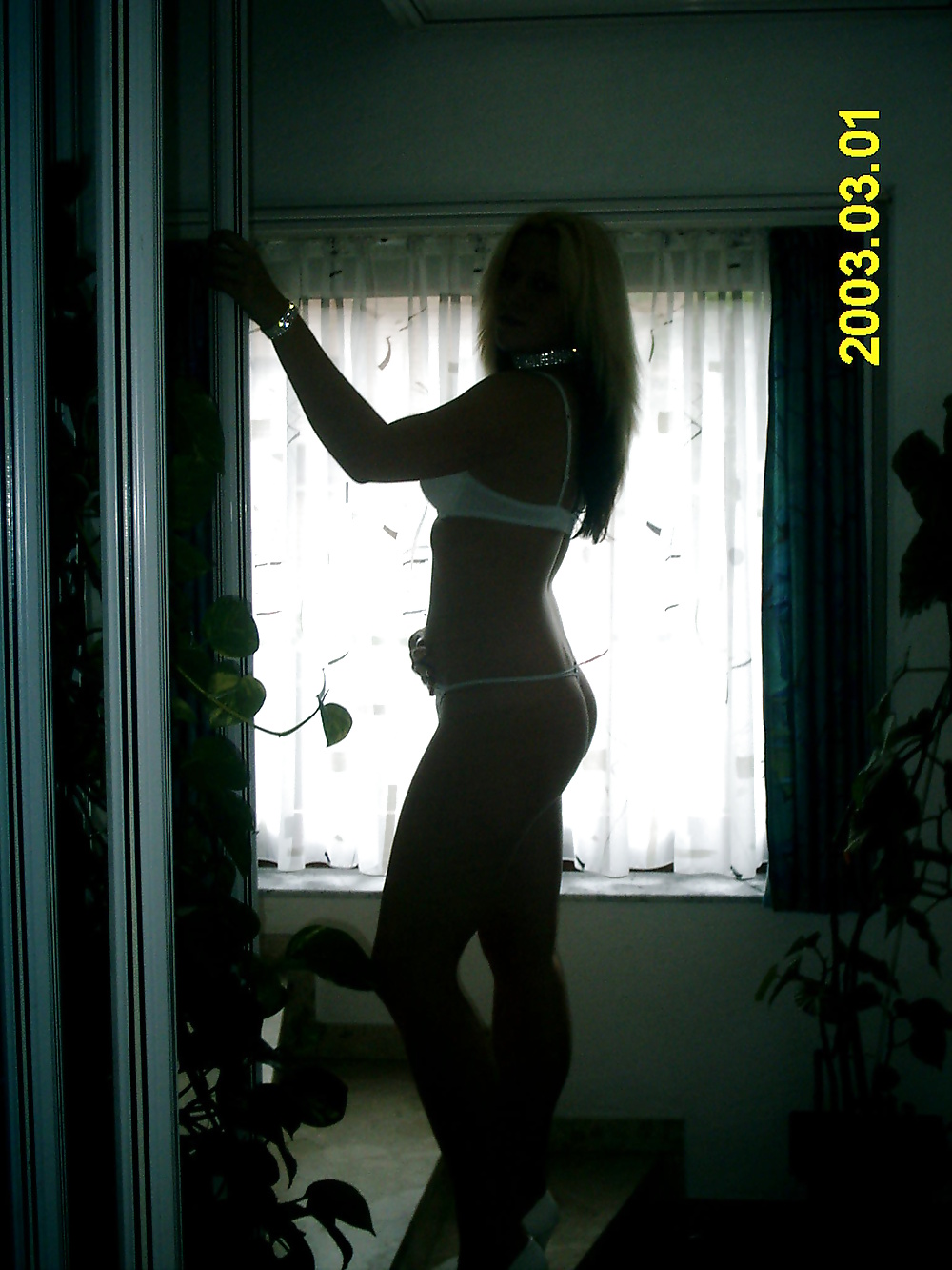 Amateur rubia gf posando
 #33929643