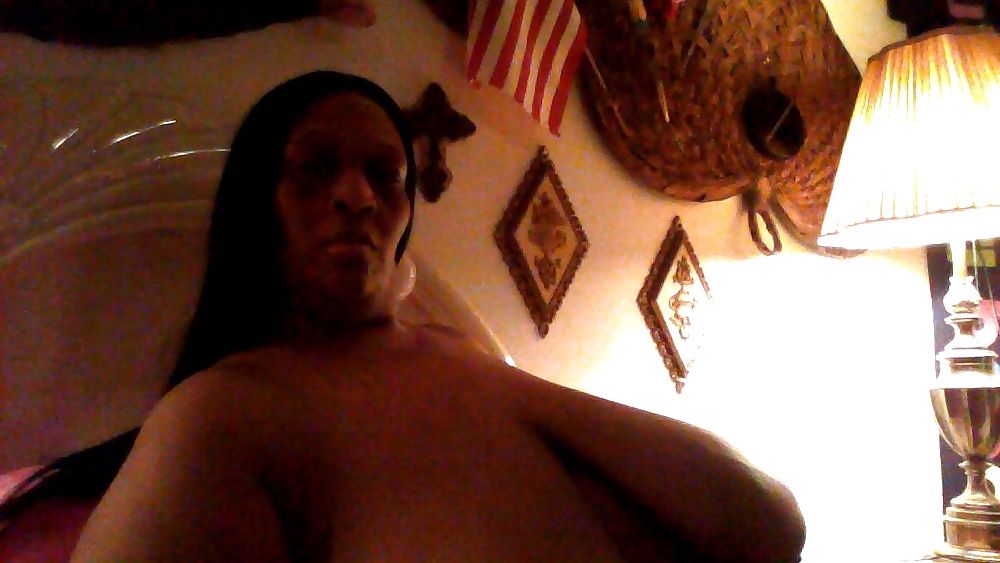 Tetas negras de cosecha propia 3
 #33171783