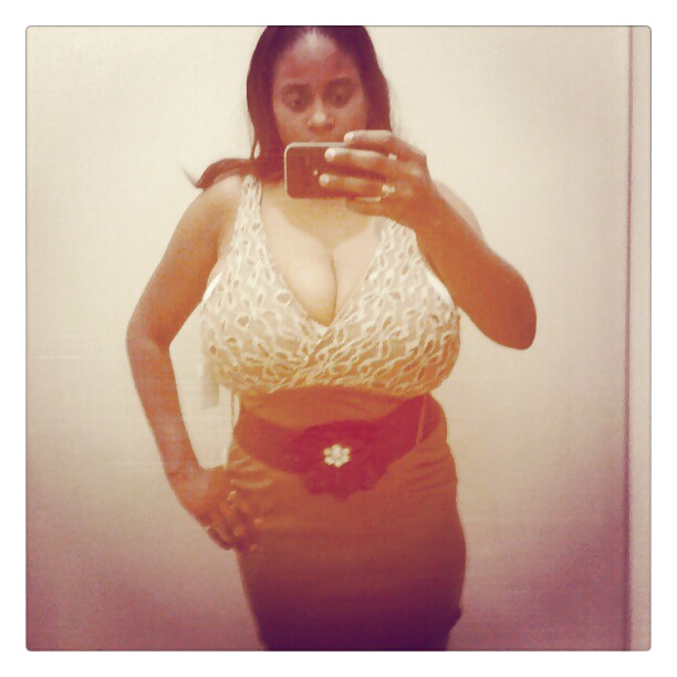 Tetas negras de cosecha propia 3
 #33171785