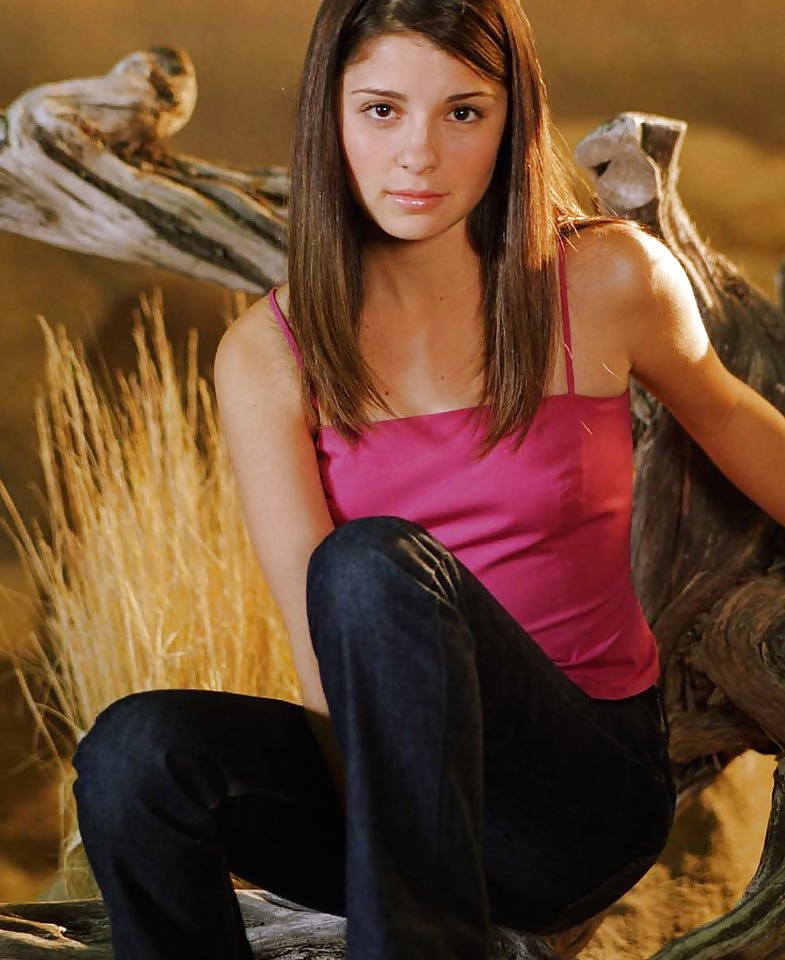 Shiri Appleby #27586864