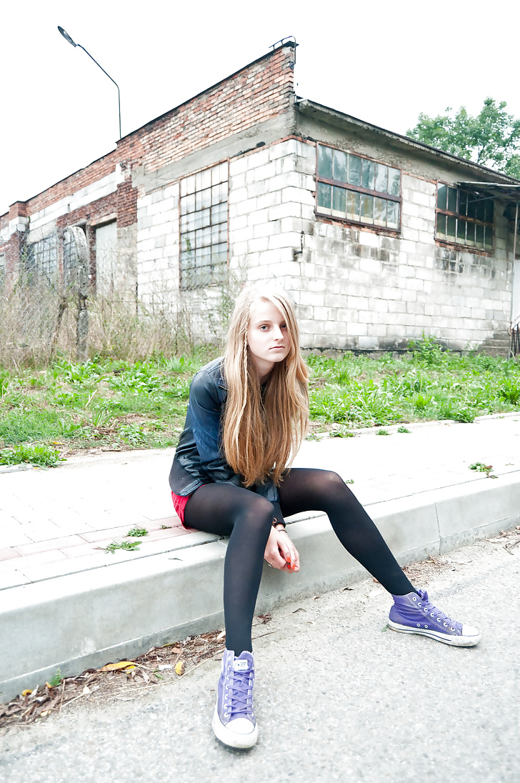 Chicks in Chucks - Part 9 #26958126