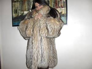 Girls in fur #33239378