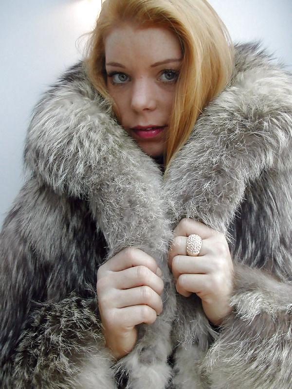 Girls in fur #33239435