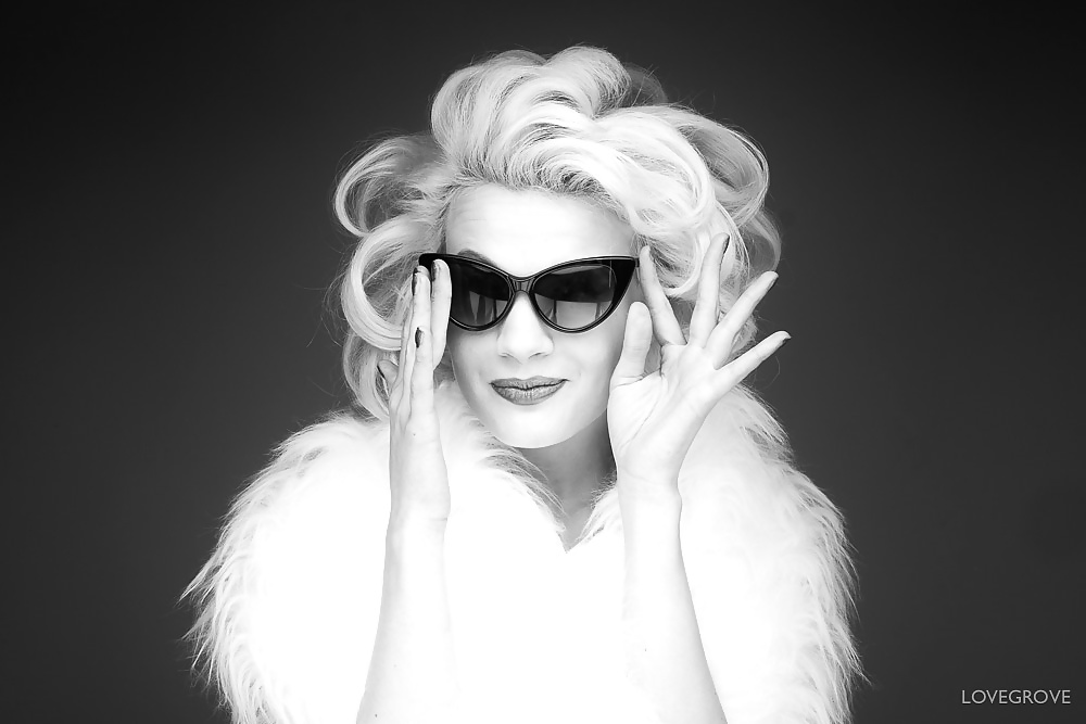 Chloe jasmine whichello
 #29564599