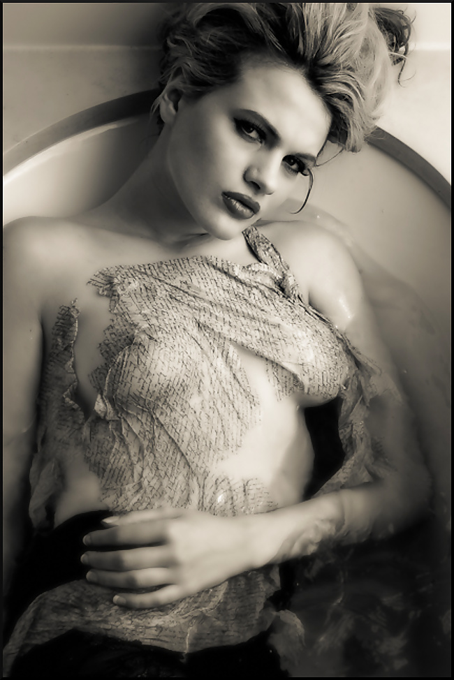 Chloe jasmine whichello
 #29564873