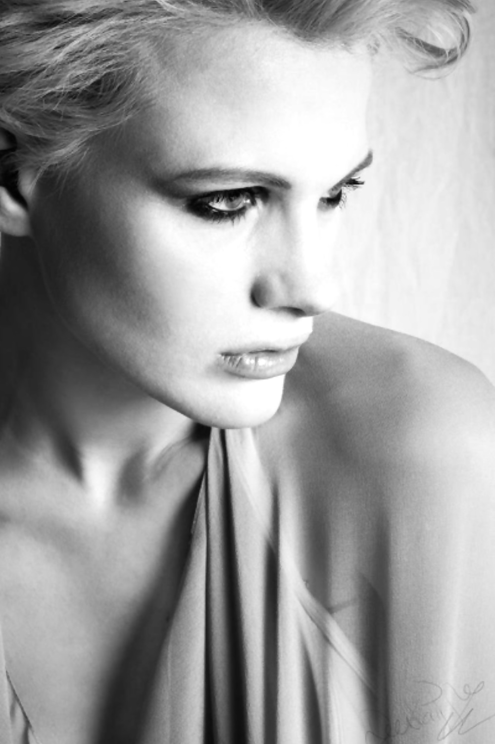 Chloe jasmine whichello
 #29565224