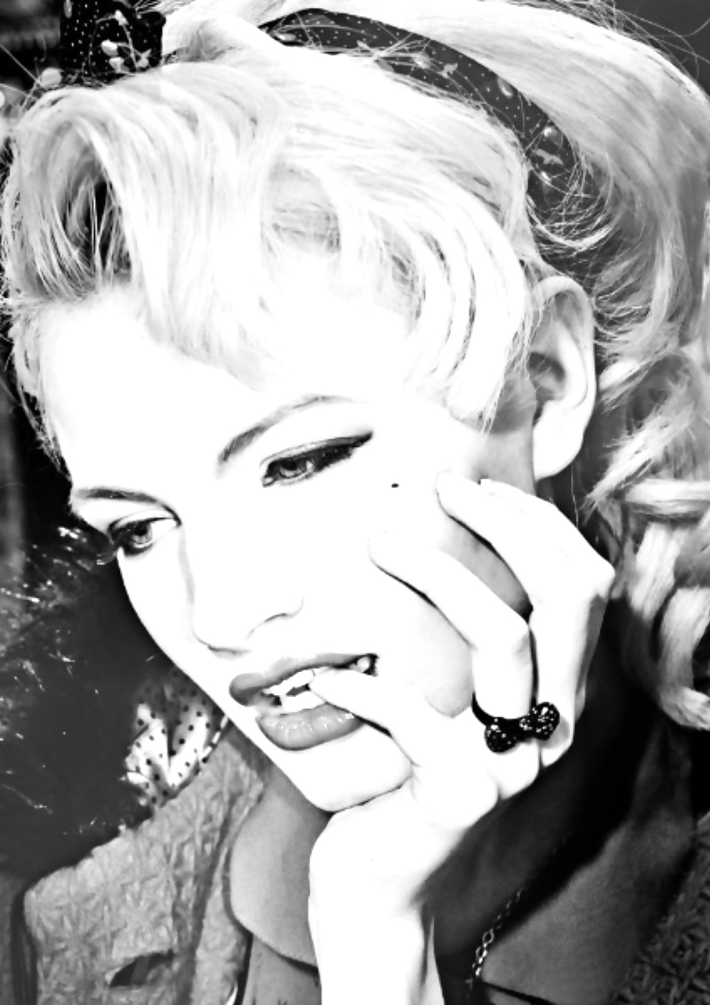Chloe jasmine whichello
 #29565254