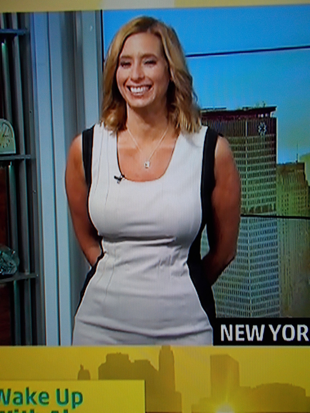 Wake up with Stephanie #32346036