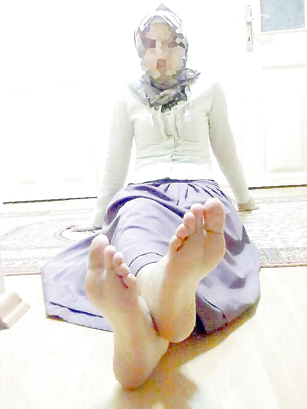 Türkisch Hijab Füße #39802977