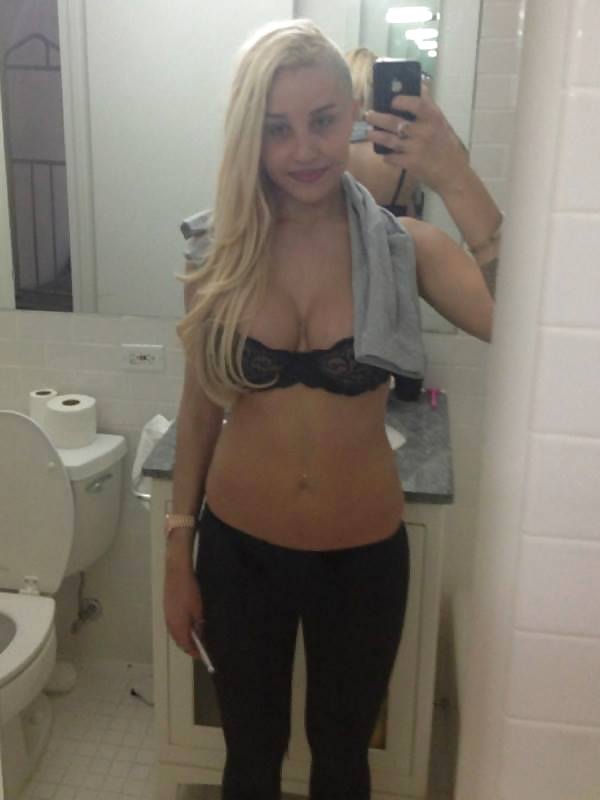 Amanda bynes in ospedale psichiatrico 2013
 #37134435