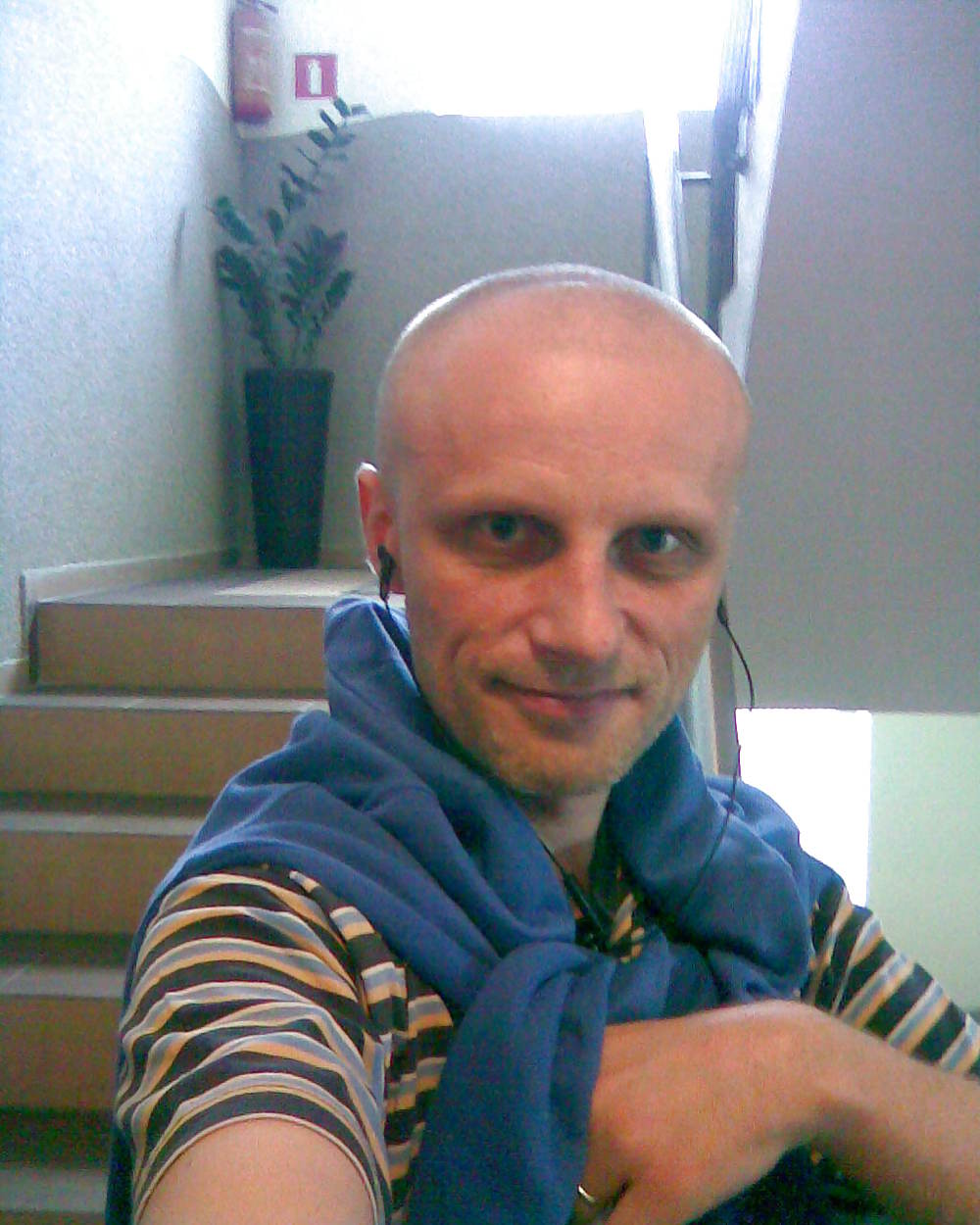 Ch0mik in trance
 #23822336