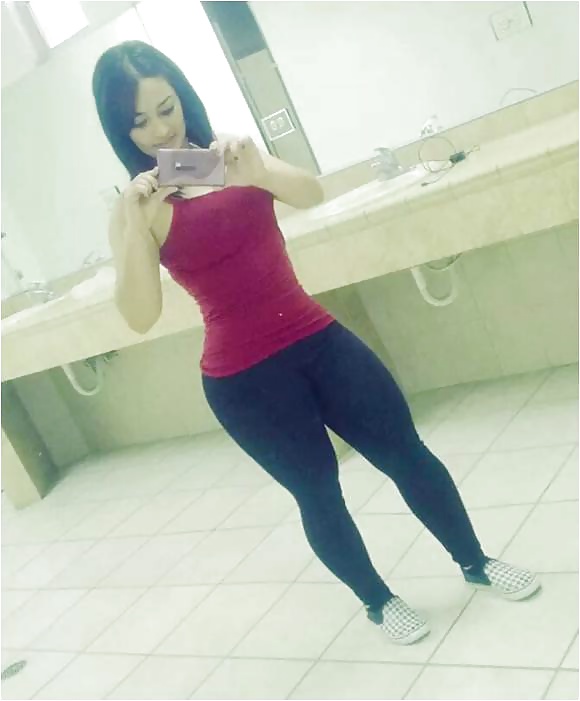 FACEBOOK SELFIE TEEN WITH NICE ASS #34147680