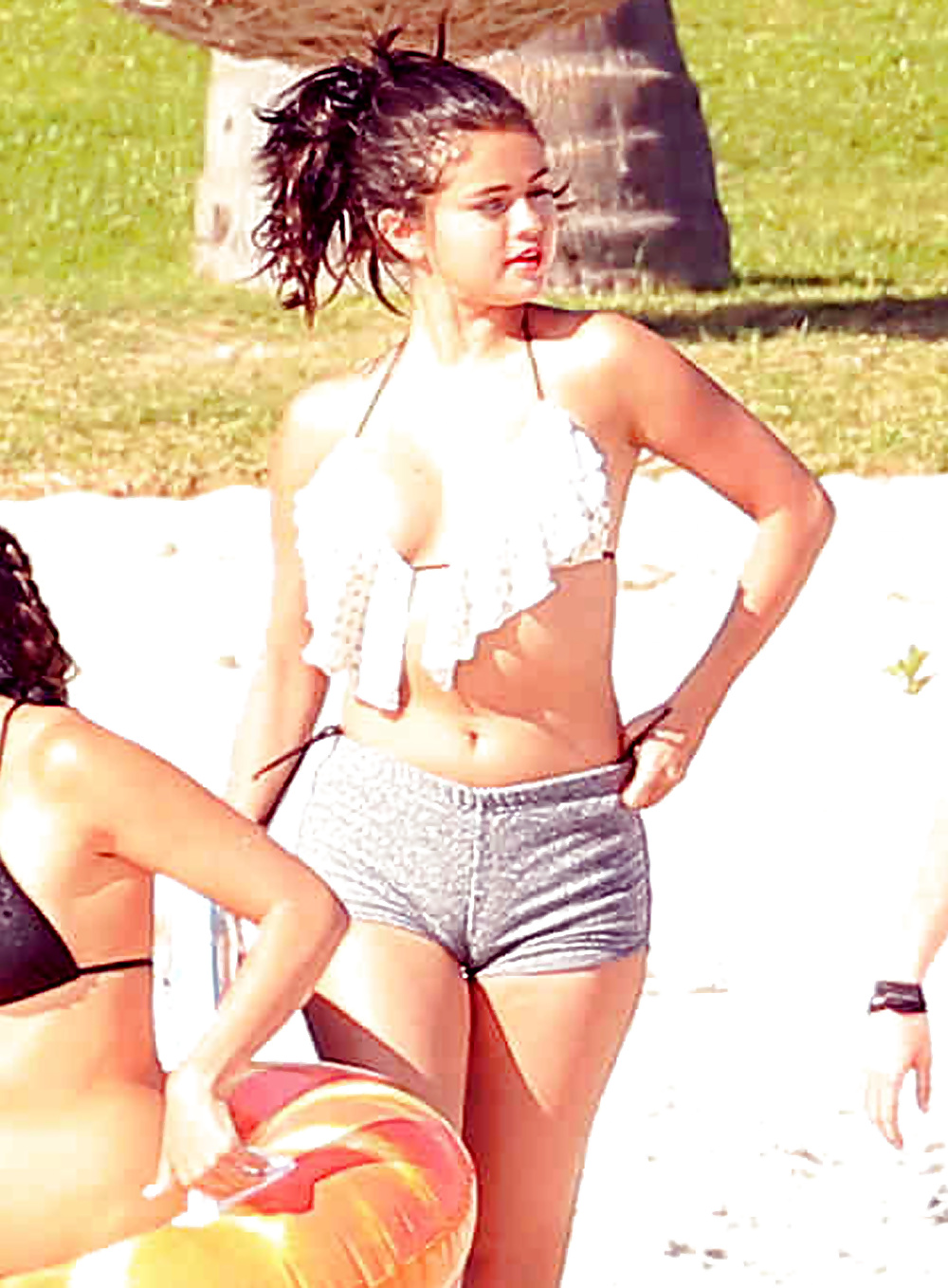 Selena gomez
 #34723721