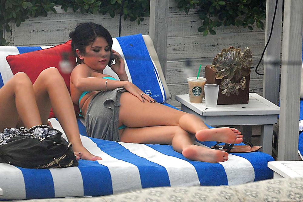 Selena Gomez #34723961