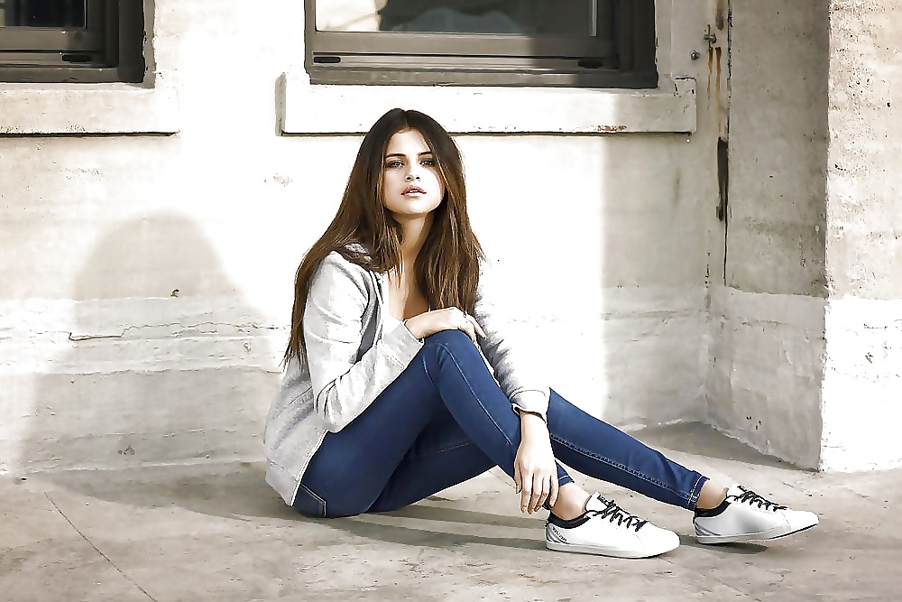 Selena Gomez #34723993