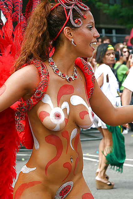 Rio De Janeiro Karneval Mädchen #25713683