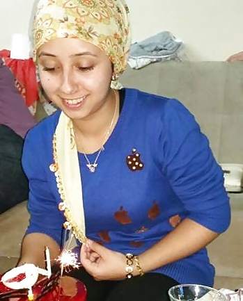 Turbanli turco arabo hijab
 #32572448