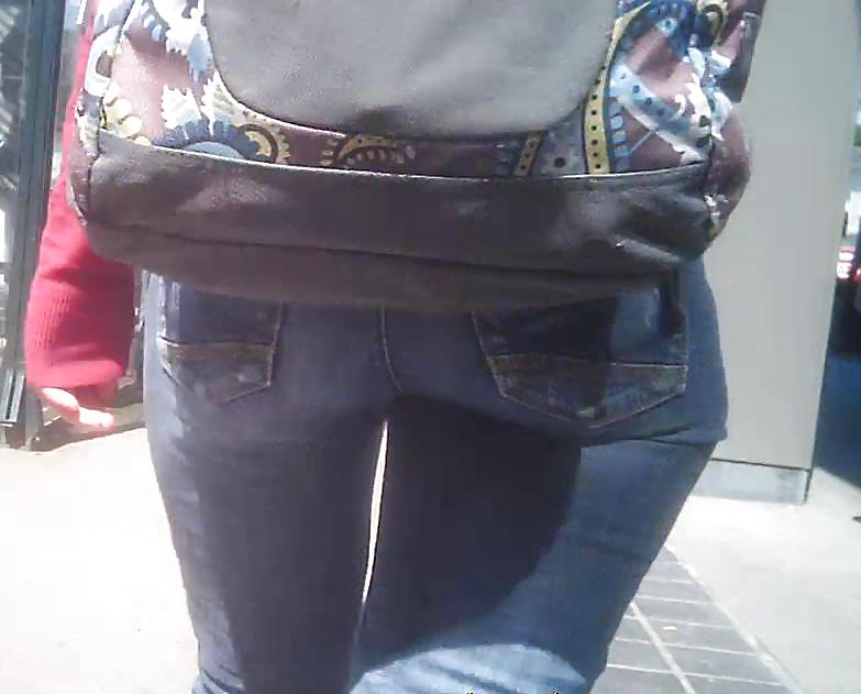 Nerd chick jeans ass
 #38007489