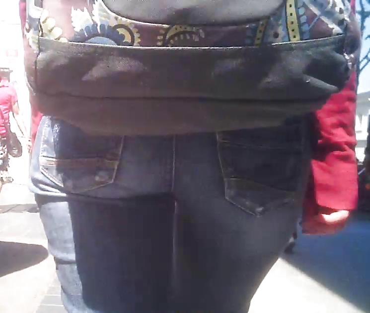 Nerd chick jeans ass
 #38007498