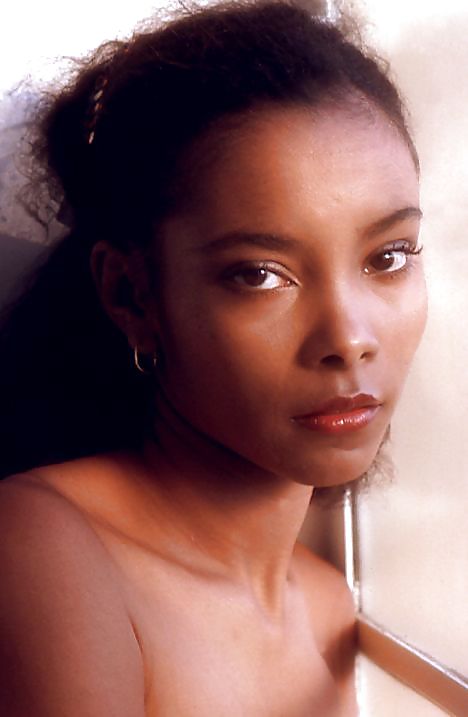 ロザンヌ・カトン - Sept. '78年プレイメイト
 #24529631