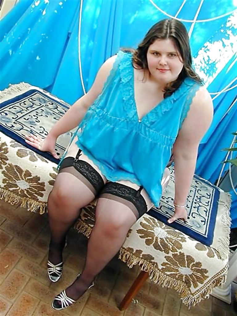 Magnifique Bbw! Brunette Avec Des Bas #39451011