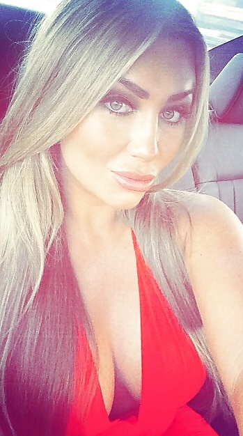 Lauren Goodger's Sexy Selfies (British Celebrity) #31440193