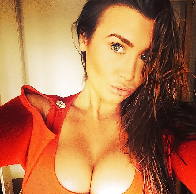 Lauren Goodger's Sexy Selfies (British Celebrity) #31440209