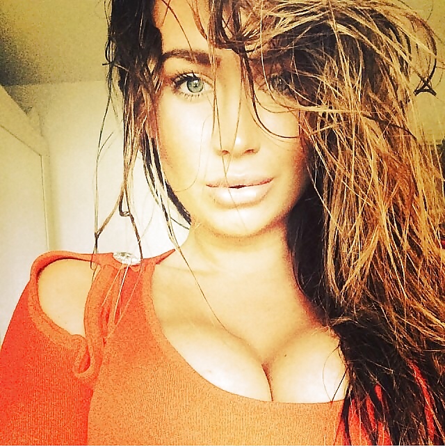 Lauren Goodger's Sexy Selfies (British Celebrity) #31440210