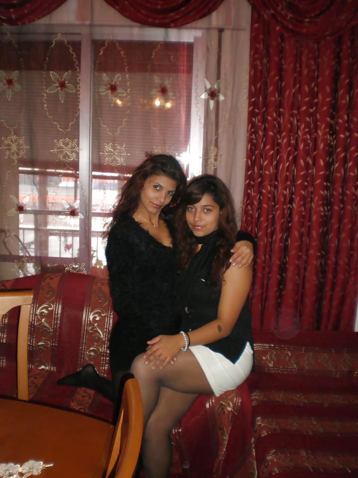 Turkish Girls! Which one is a pornstar? #29484794