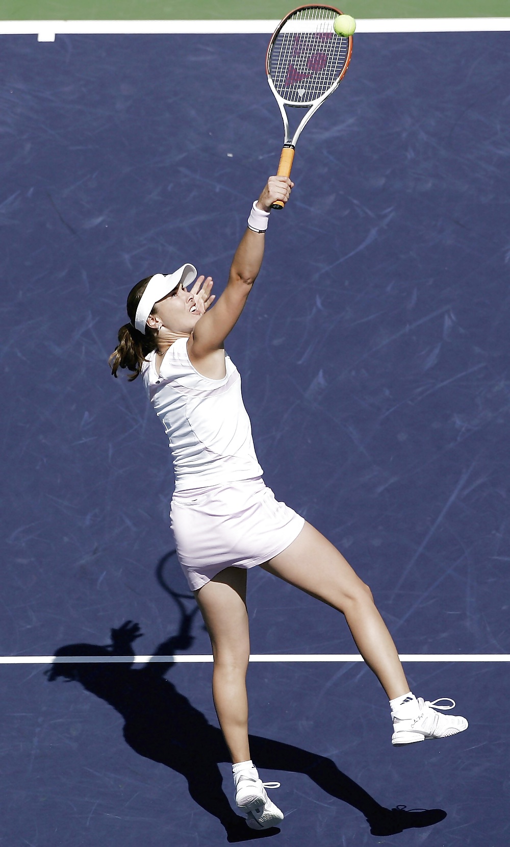 Martina hingis
 #25335819