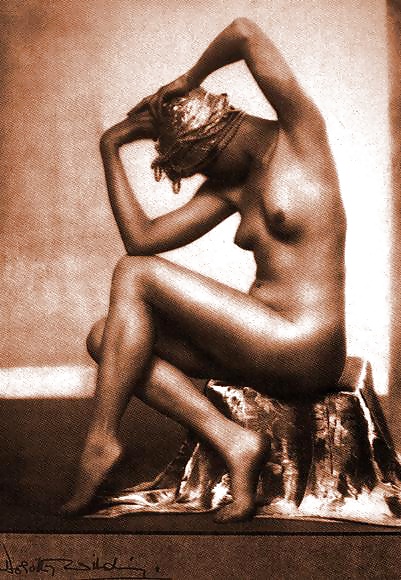 Retro Nude 1915 #32531392