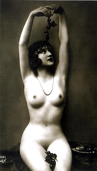 Retro Nude 1915 #32531556