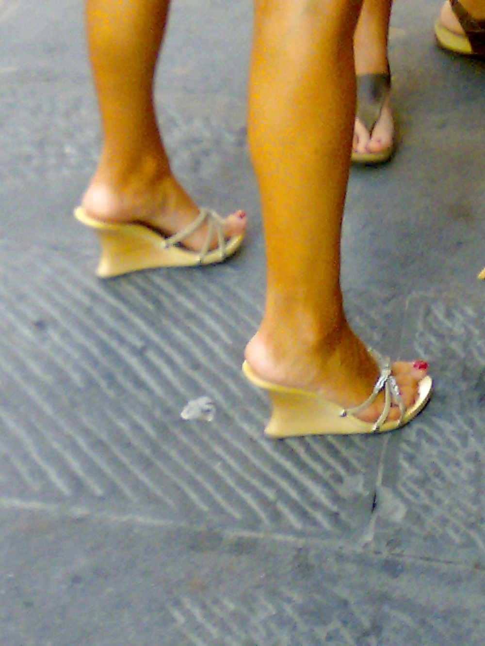 Candids of female feet #36371888