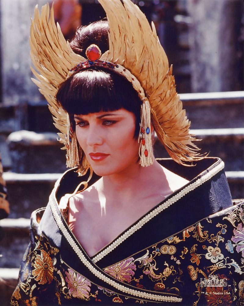 Lucy lawless
 #32307373