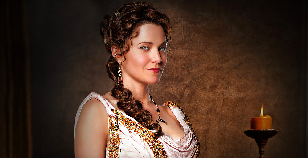 Lucy Lawless #32307612