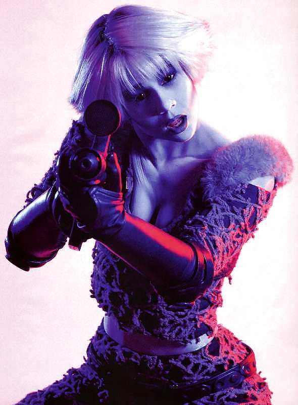 Gigi Edgley (chiana) #36060606