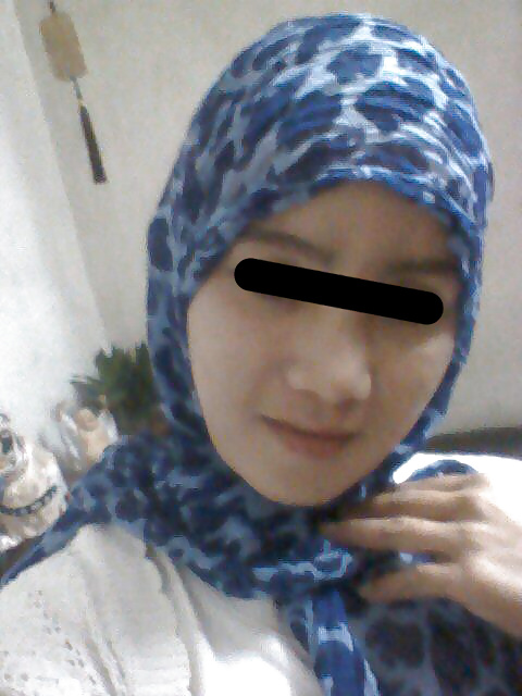 Indonesia- jilbab jablay #40097706