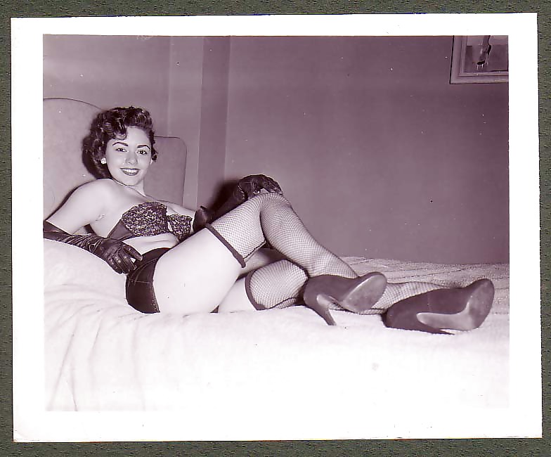 Vintage erótico - mediados del siglo xx
 #23284416