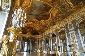 Chateau de versailles et son jardin a la francaise 
 #28359647