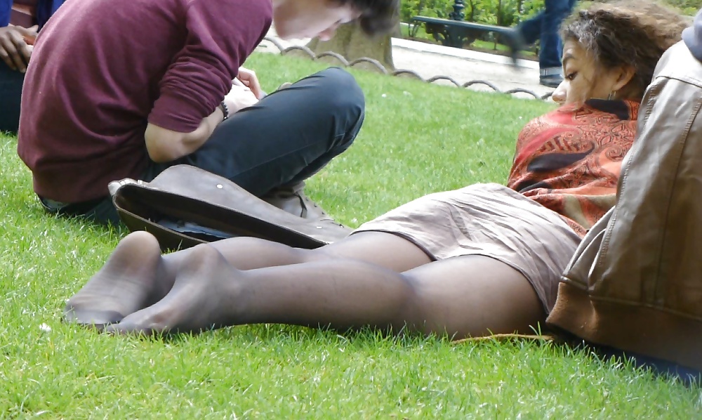 Candid pantyhose feet in public park #28907961